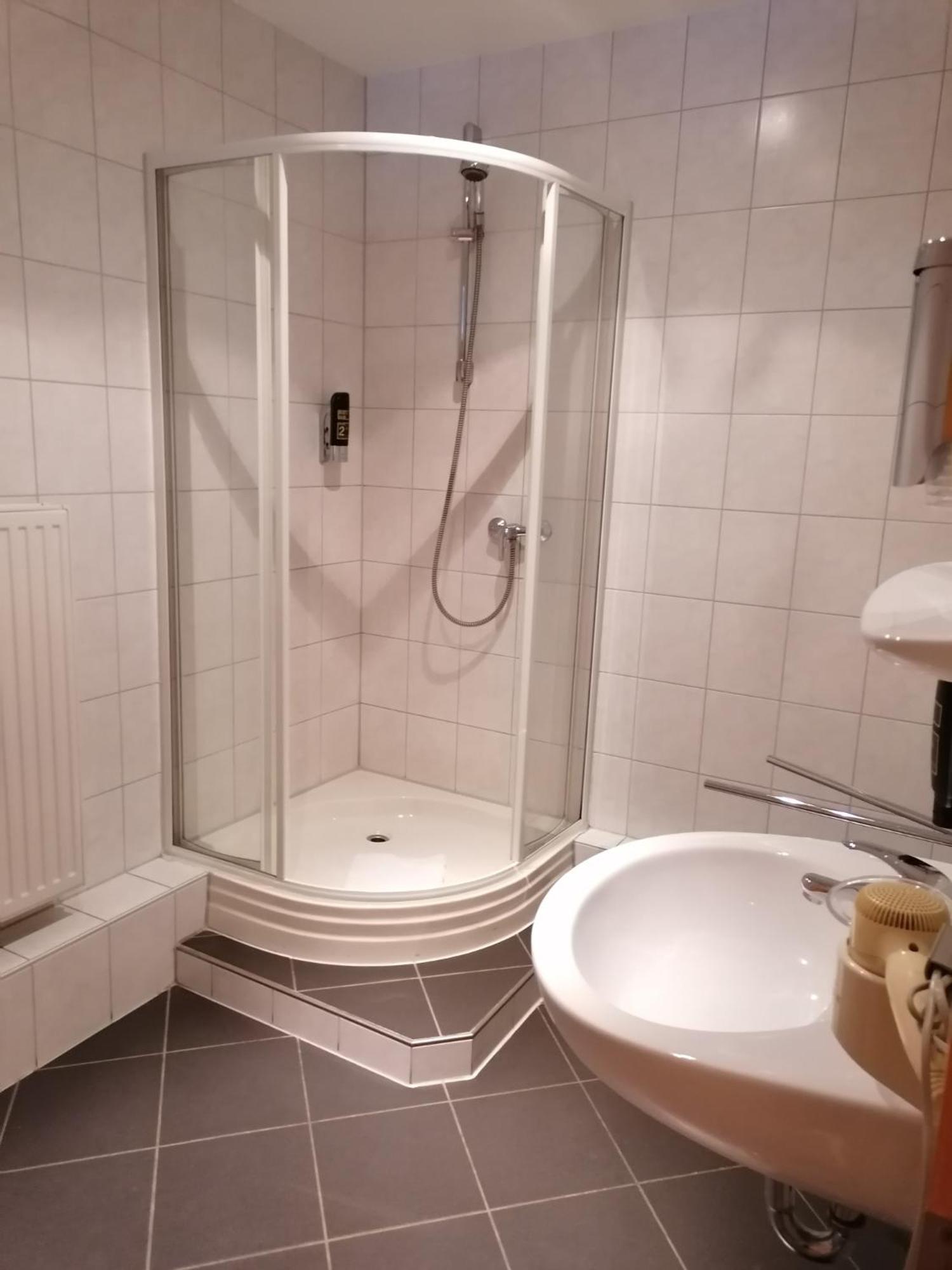 Hotel Am Holzhafen Stade Bagian luar foto